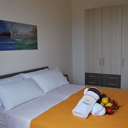 דונלוקאטה Mareinsicilia Dammusa Residence מראה חיצוני תמונה